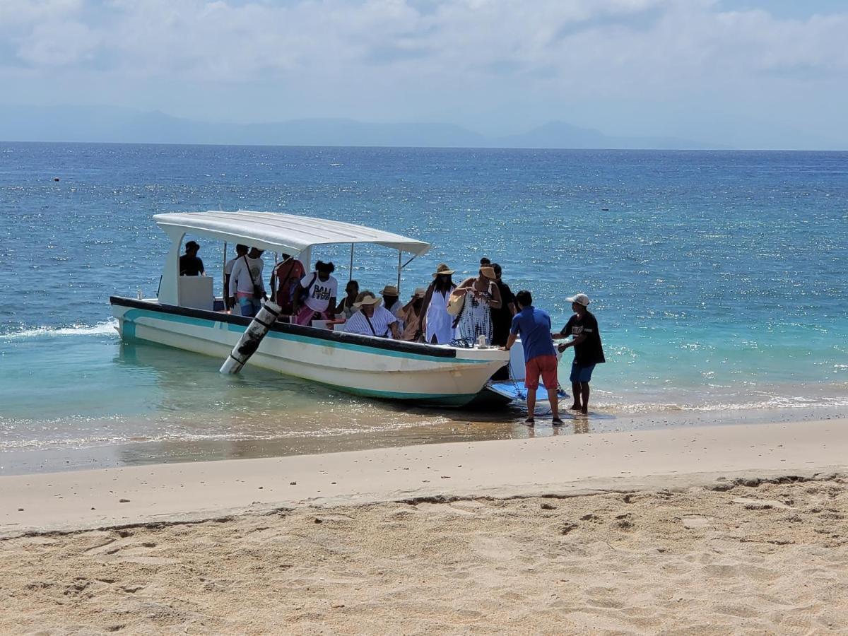 Amp Beach House Toyapakeh المظهر الخارجي الصورة