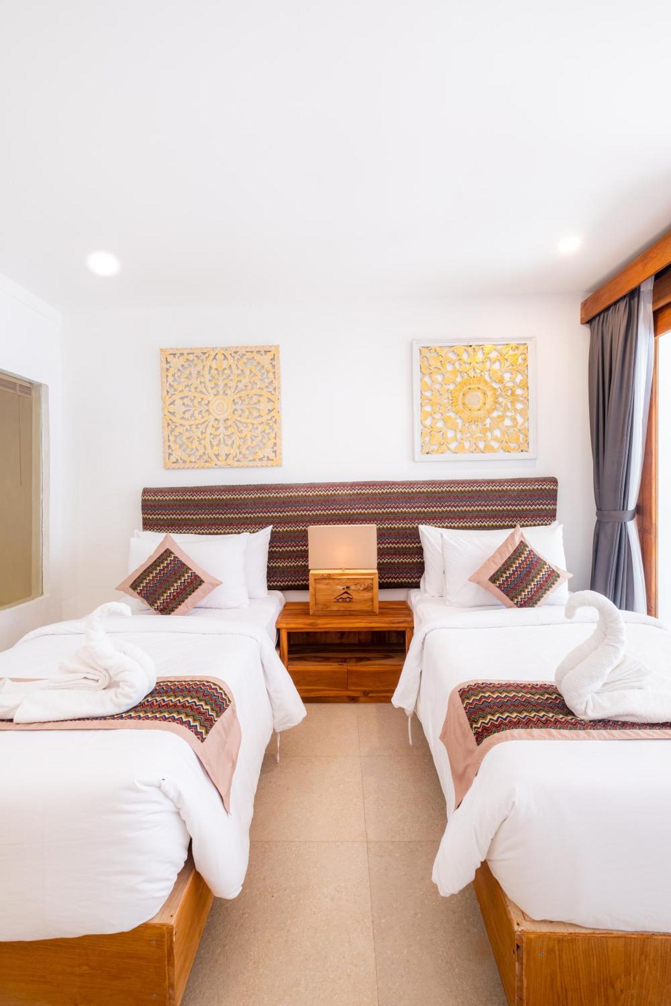 Amp Beach House Toyapakeh الغرفة الصورة