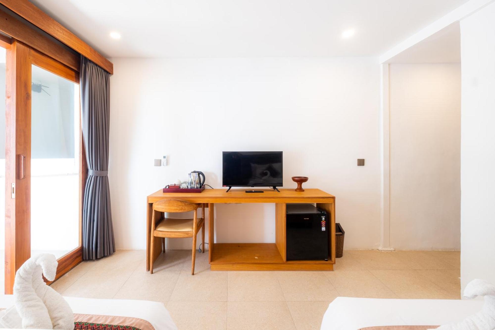 Amp Beach House Toyapakeh الغرفة الصورة